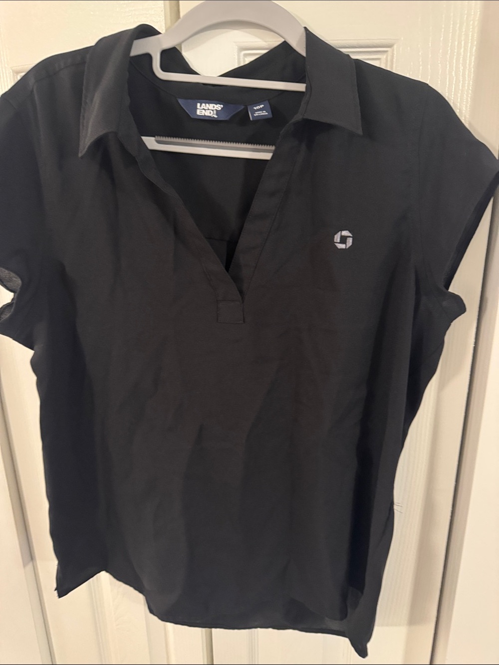 Chase Apparel Lands' End Black Short-Sleeve Polo V-Neck Shirt